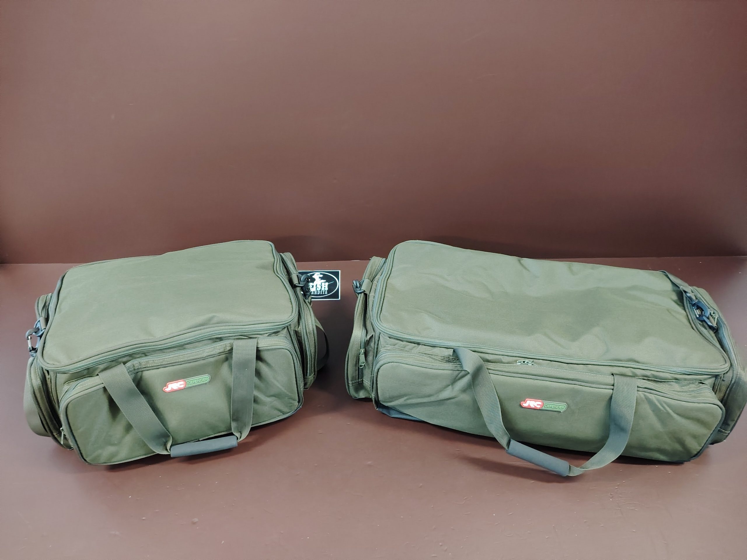 JRC Defender Carryall Szerelékes táskák