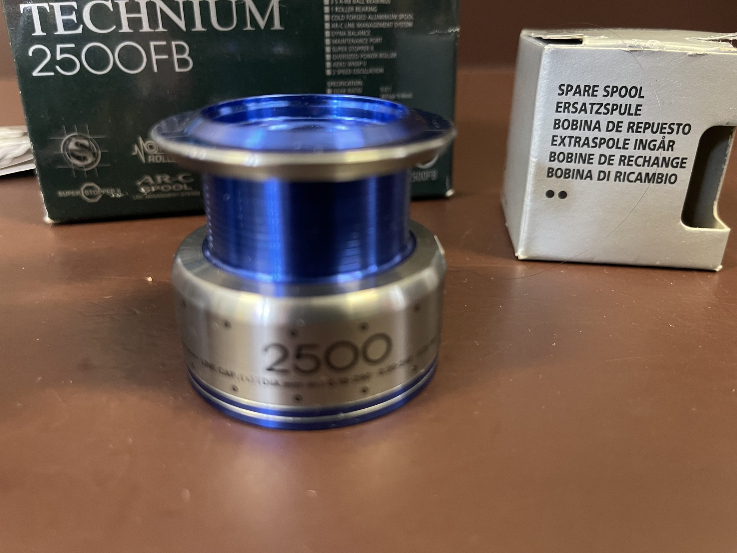 Shimano Technium 2500FB orsó - Image 3